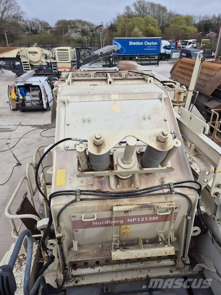 Metso LT 1213 クラッシャー固定式