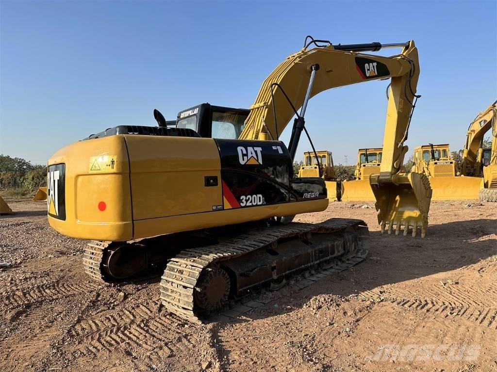 CAT 320D 大型油圧ショベル12t以上（パワーショベル・ユンボ）