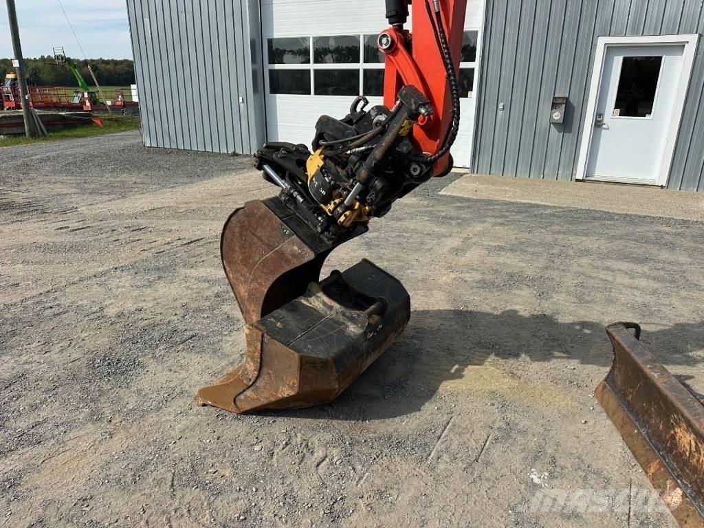 Kubota KX 057-4 ミニ油圧ショベル 7t以下（ミニユンボ・ミニディガー）