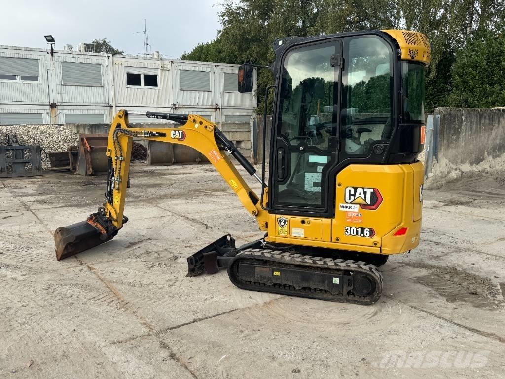 CAT 301.6 ミニ油圧ショベル 7t以下（ミニユンボ・ミニディガー）