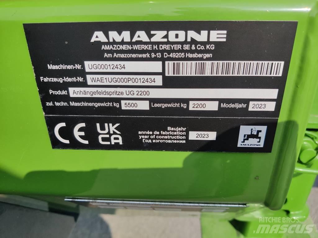 Amazone UG 2200 牽引型スプレイヤー