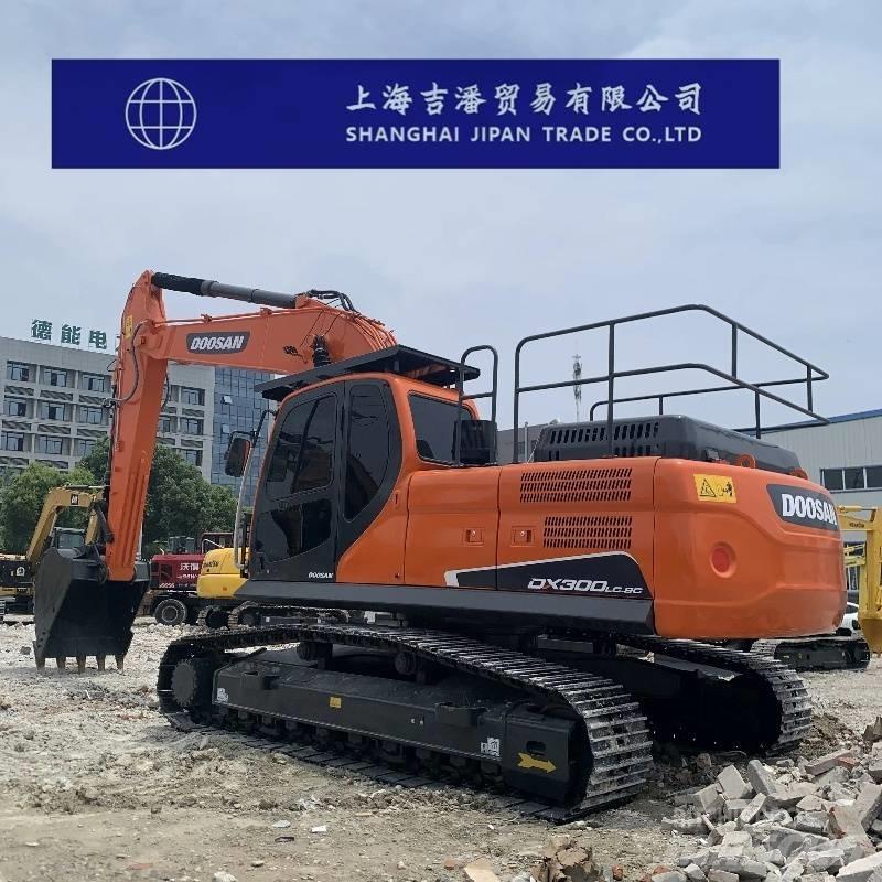 Doosan DX 300 大型油圧ショベル12t以上（パワーショベル・ユンボ）