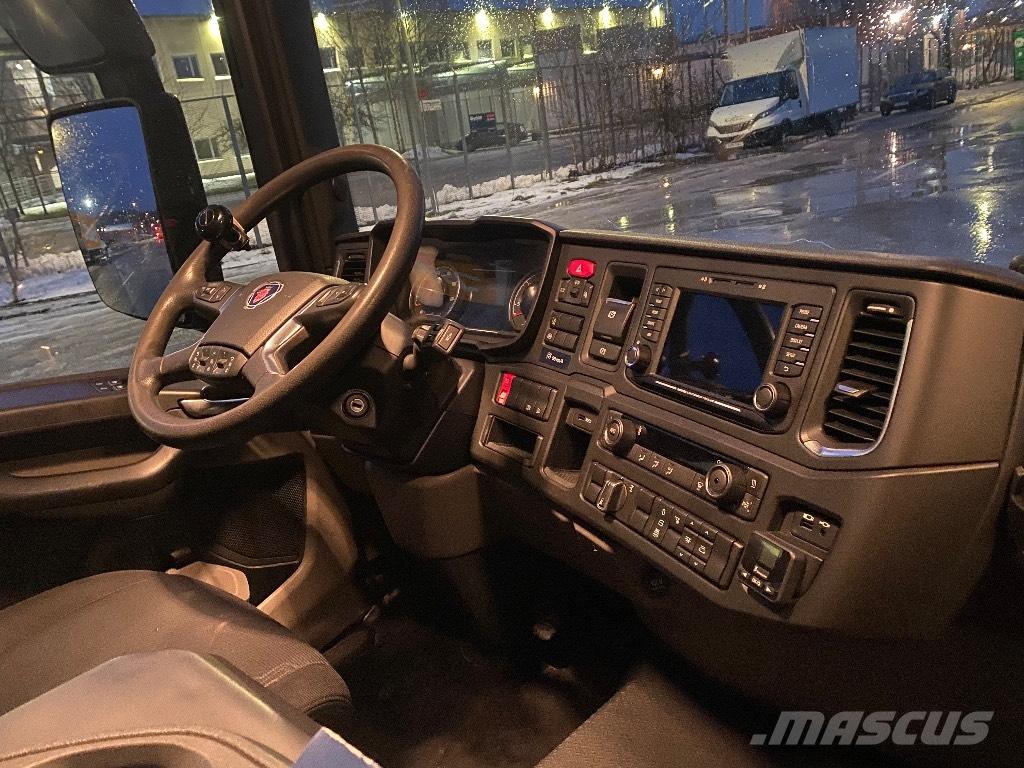 Scania LB ボックスボディー、ウイング、箱車