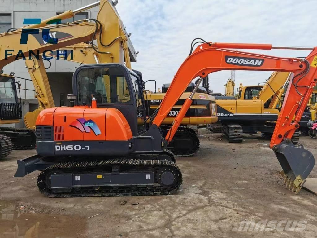 Doosan DH 60-7 ミニ油圧ショベル 7t以下（ミニユンボ・ミニディガー）