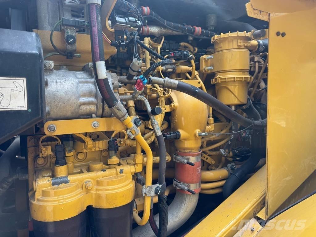 CAT 966 M ホイールローダー・タイヤショベル