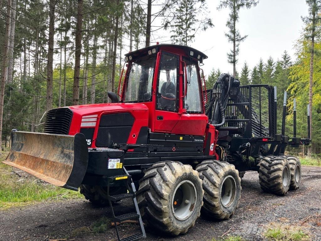 Komatsu 875 フォワーダー