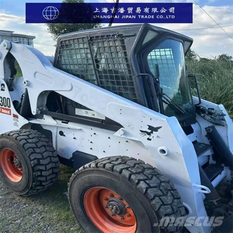 Bobcat s 300 スキッドステアローダー