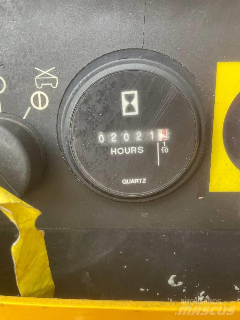 Genie GS 3369 RT シザースリフト