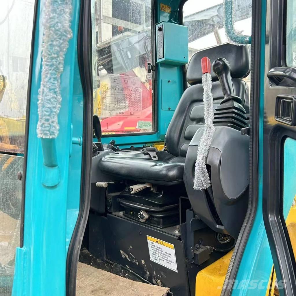Kubota KX 161 ミニ油圧ショベル 7t以下（ミニユンボ・ミニディガー）