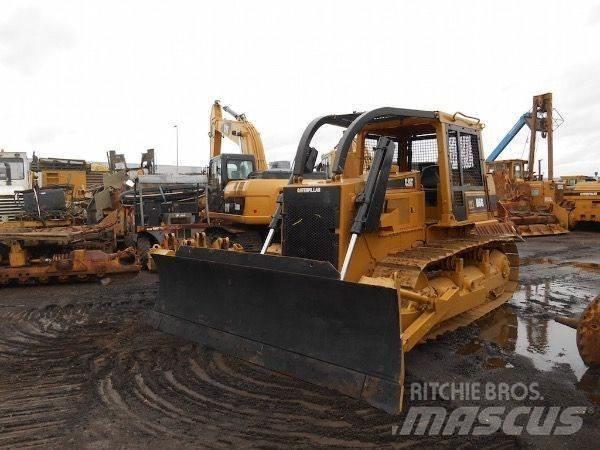 CAT D6G ブルドーザー