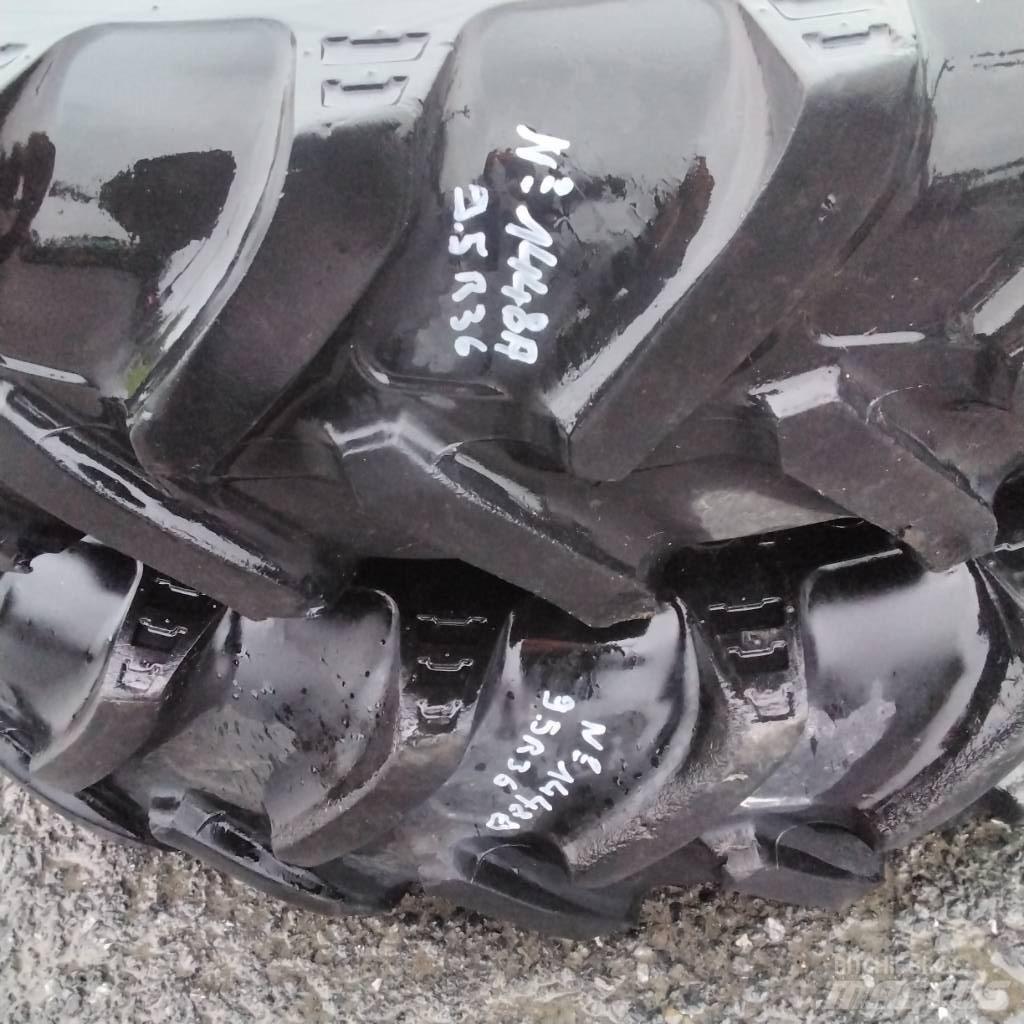 BKT 9.5R36 タイヤ、ホイル、リム