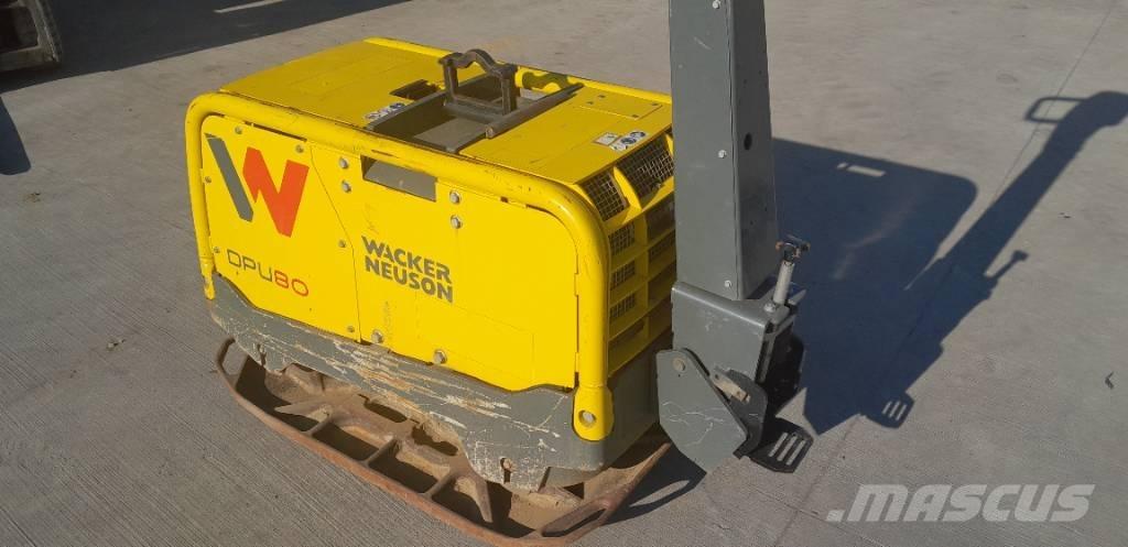 Wacker Neuson DPU 80 プレートコンパクター
