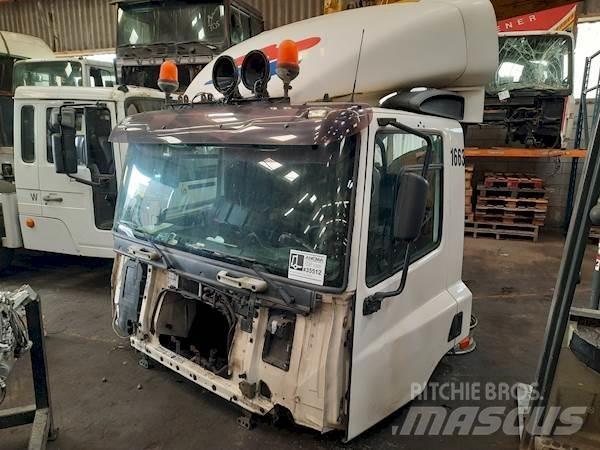 DAF CF75 DAYCAB キャビン及び内装