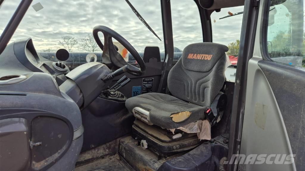 Manitou MT 1440 テレスコーピックハンドラー