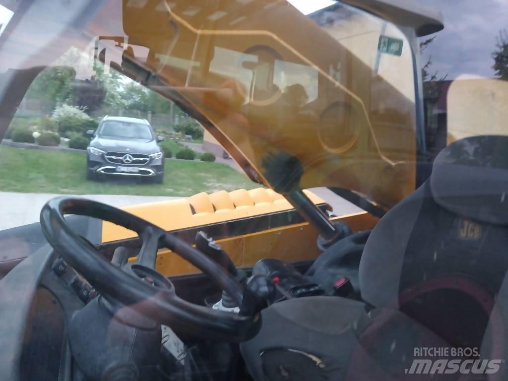 JCB 536 70 536 70 テレスコピックホイールローダー