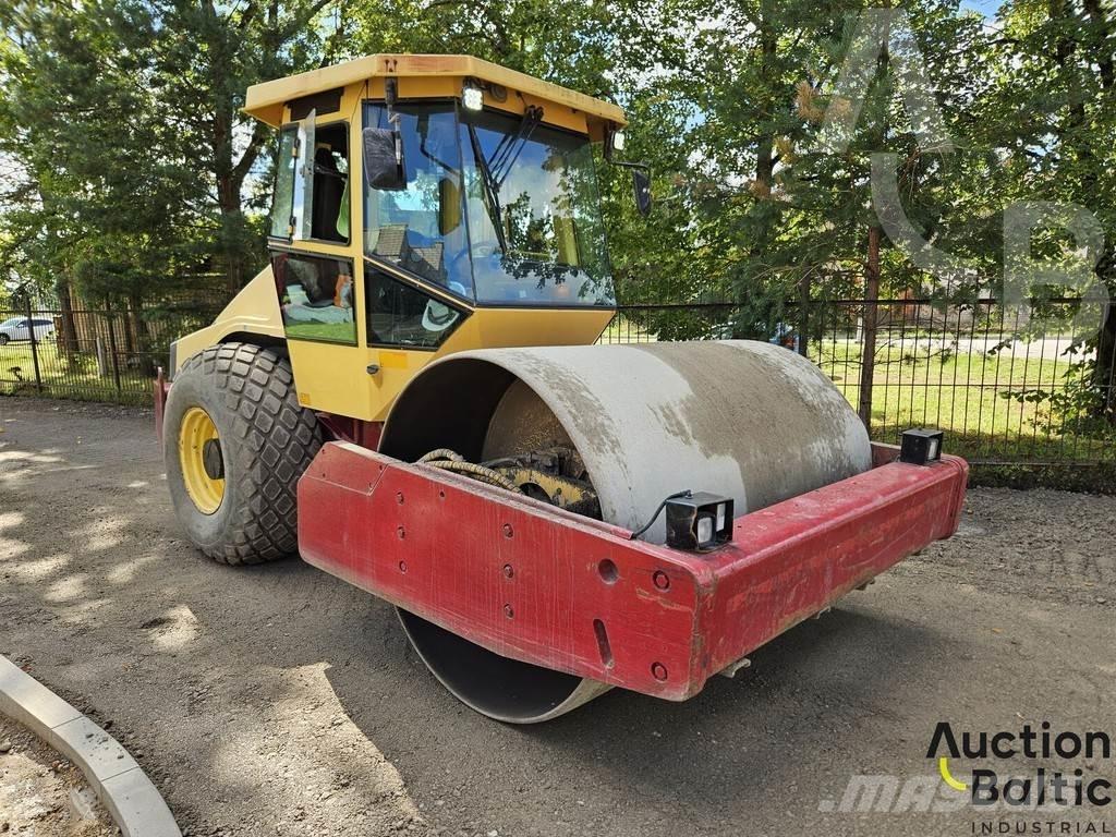 Dynapac CA 302 D 振動ローラ