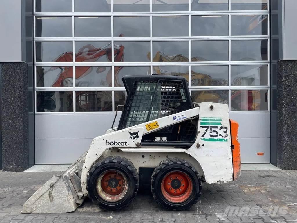 Bobcat 753 スキッドステアローダー