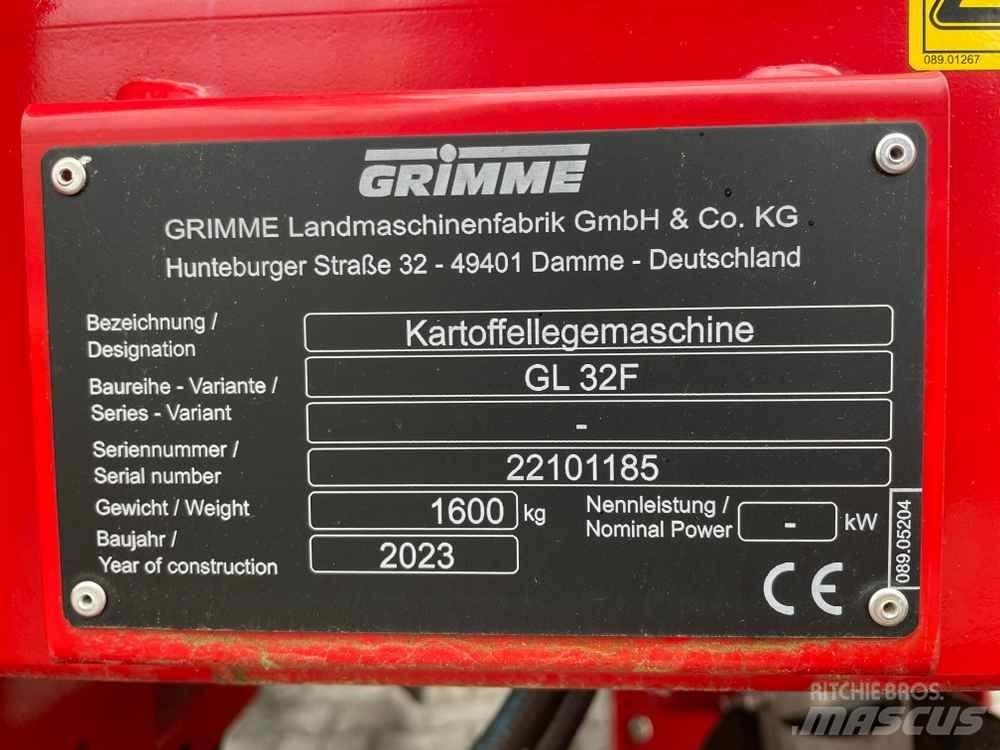 Grimme GL 32 F ジャガイモ播種機