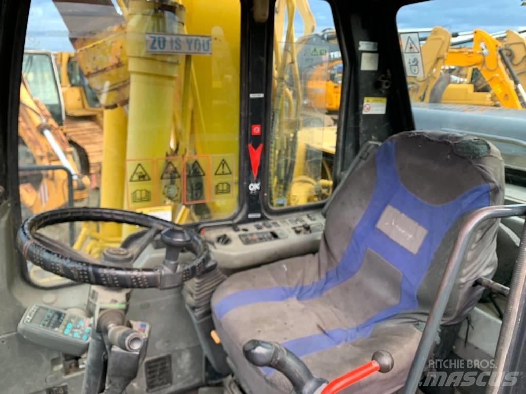 Komatsu PW 170 ES ホイール式油圧ショベル（パワーショベル・ユンボ・バックホー）