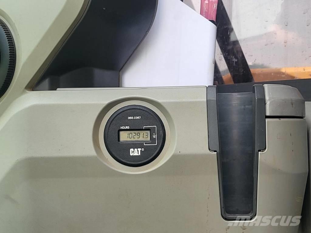 CAT 330FL 大型油圧ショベル12t以上（パワーショベル・ユンボ）