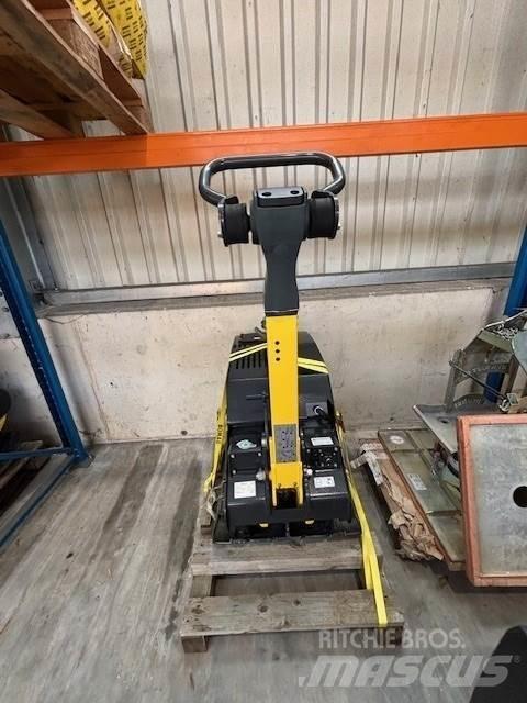 Bomag BPR 60/65 プレートコンパクター
