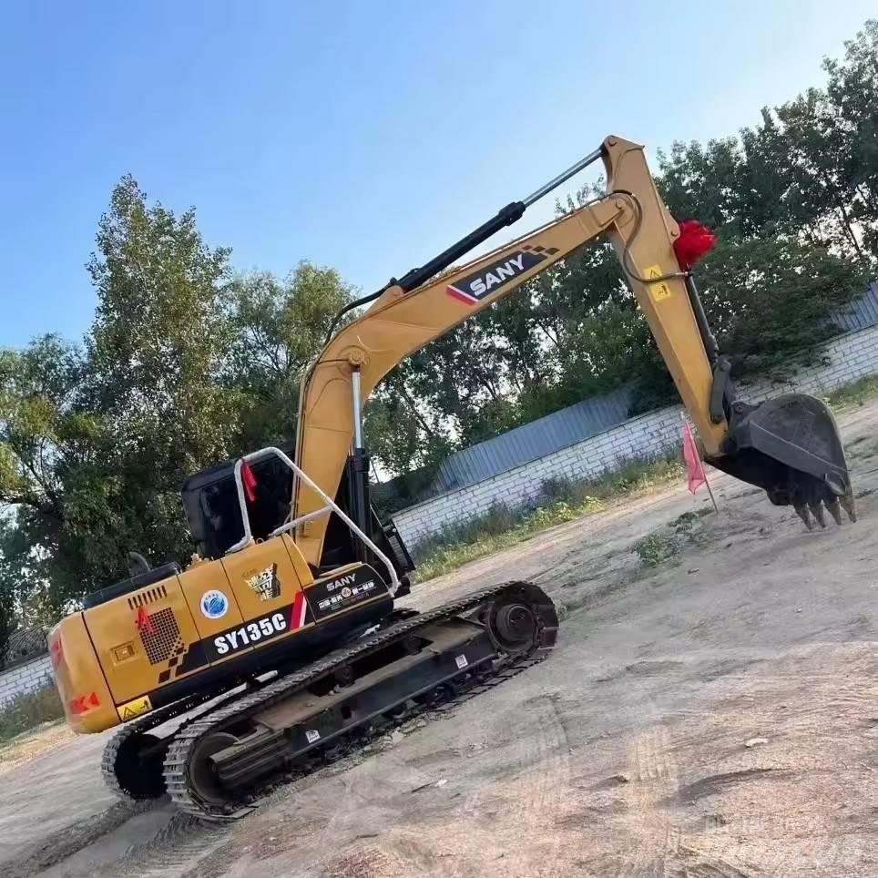 Sany SY 135 C 大型油圧ショベル12t以上（パワーショベル・ユンボ）