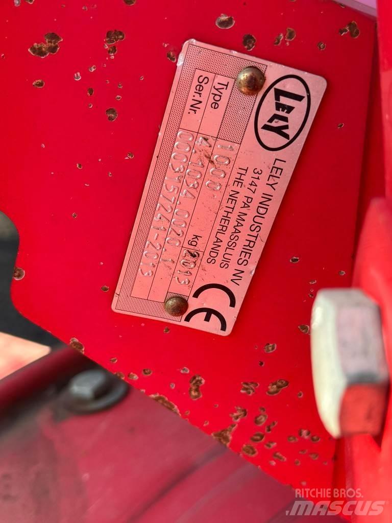 Lely LOTUS 770 テッダー・テッダーレーキ