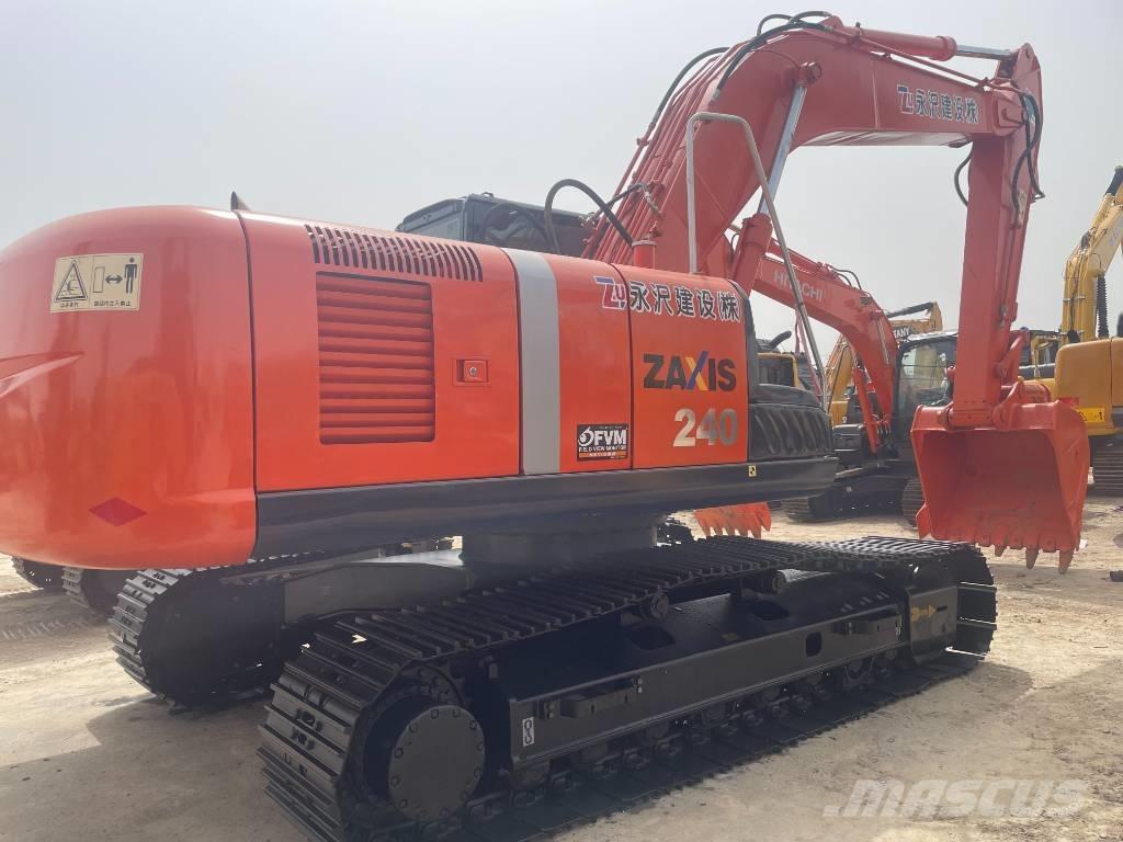 Hitachi ZX 240 大型油圧ショベル12t以上（パワーショベル・ユンボ）