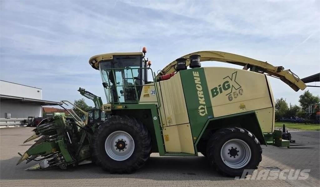 Krone Big X 650 自走式フォレージハーベスター