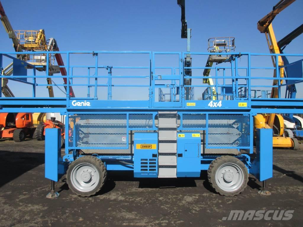 Genie GS 4390 RT シザースリフト