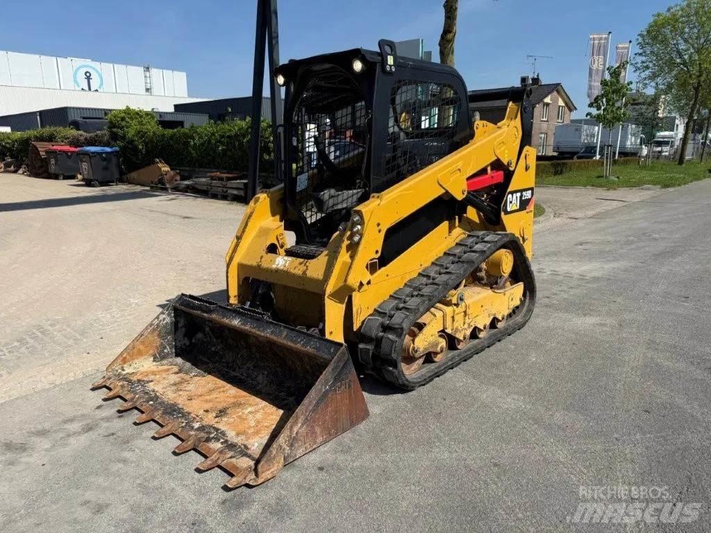 CAT 259D スキッドステアローダー