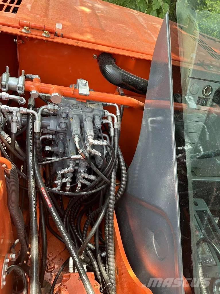 Hitachi ZX60 ミニ油圧ショベル 7t以下（ミニユンボ・ミニディガー）