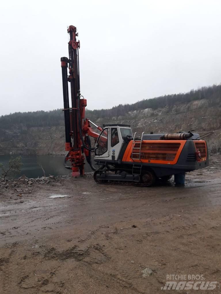 Sandvik DI 500 クローラドリル