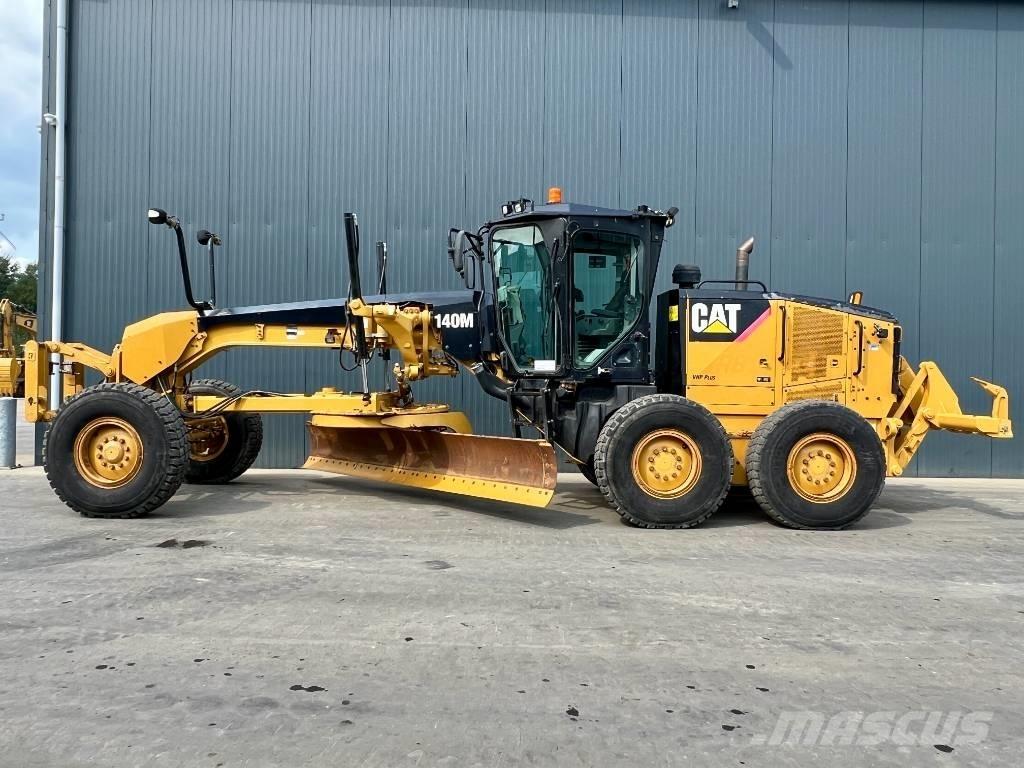 CAT 140M モーターグレーダー