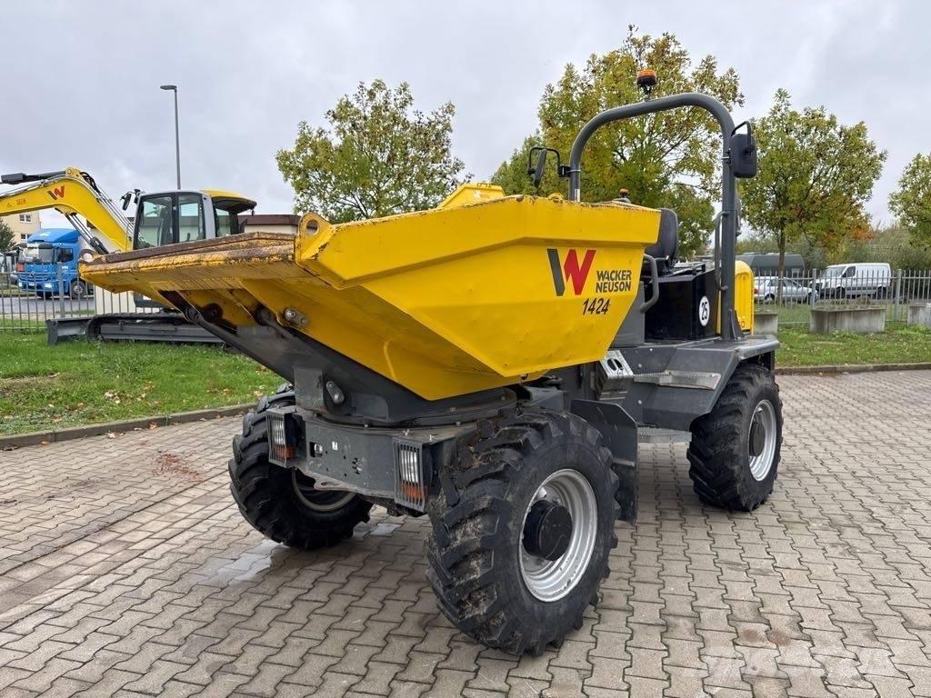 Wacker Neuson DW50 サイト　ダンプ