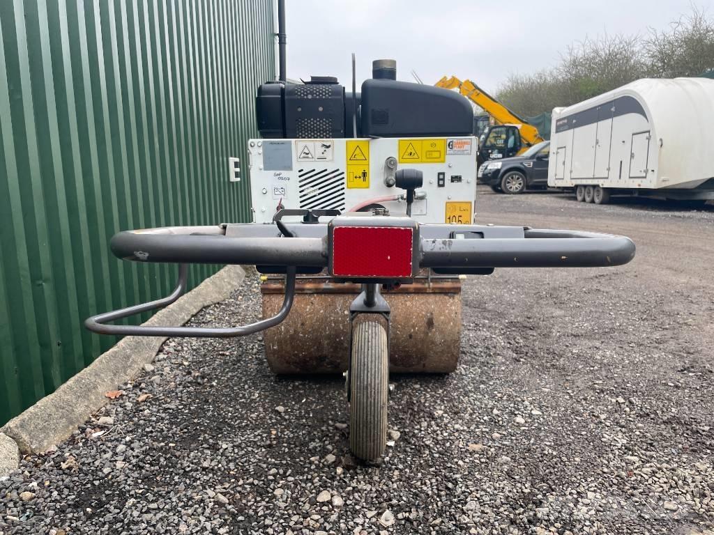 Mecalac MBR 71 振動ローラ