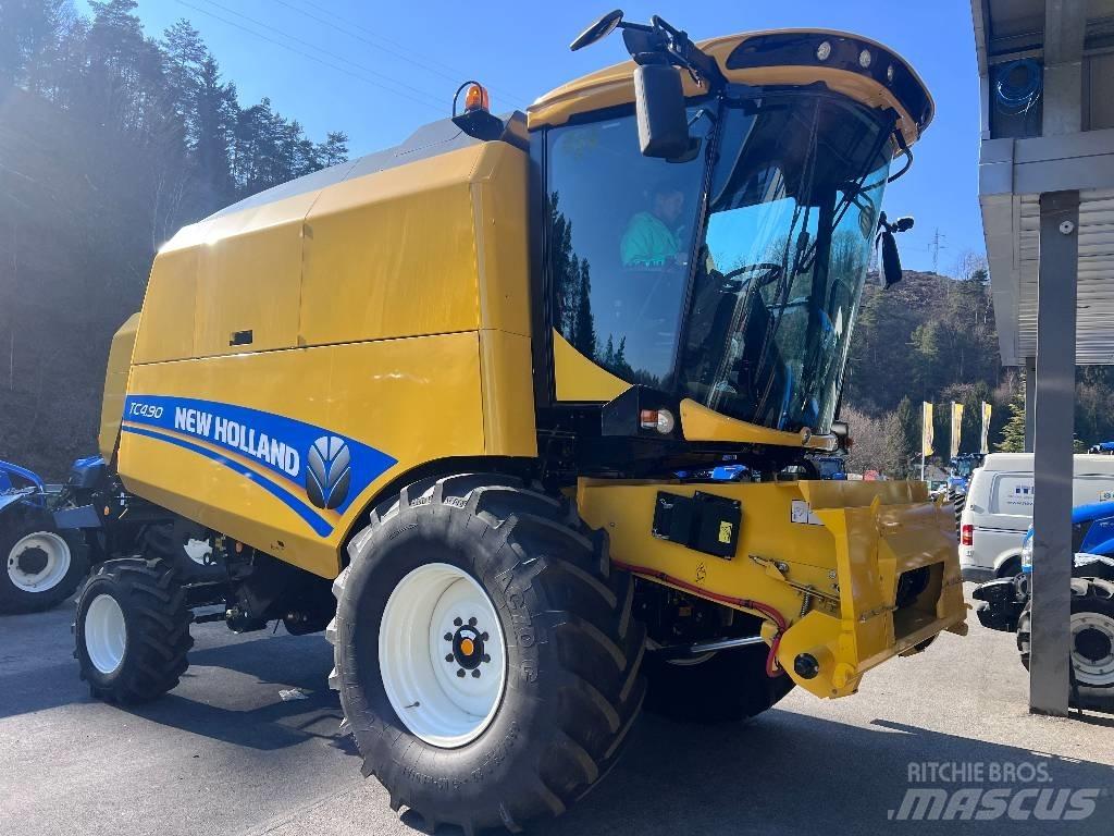 New Holland TC 4.90 コンバイン