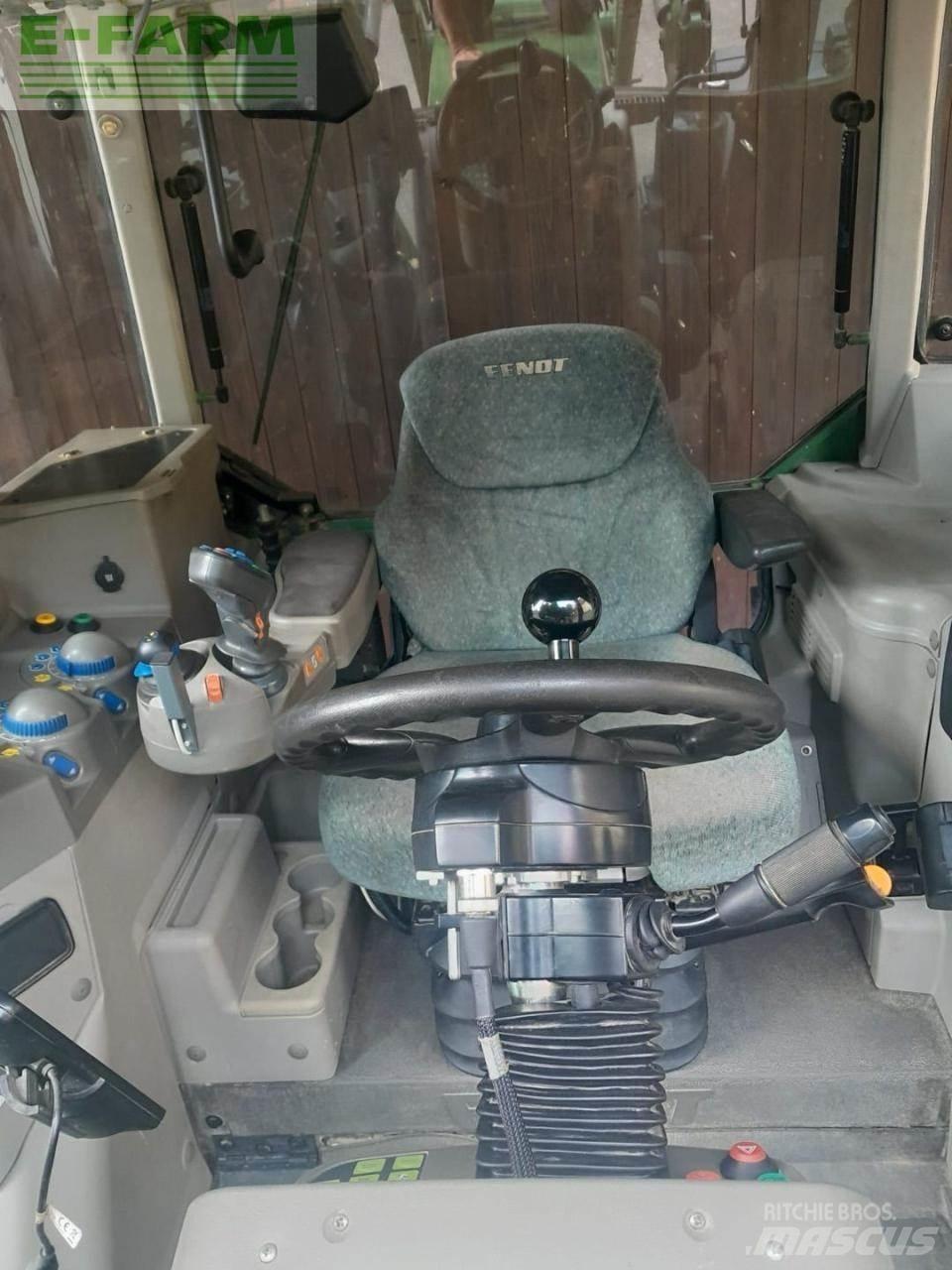 Fendt 820 Vario トラクター