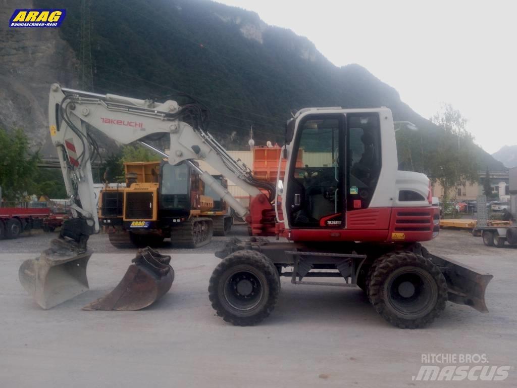 Takeuchi TB 295 W ホイール式油圧ショベル（パワーショベル・ユンボ・バックホー）