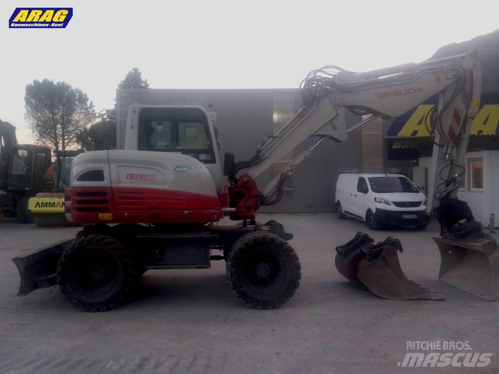 Takeuchi TB 295 W ホイール式油圧ショベル（パワーショベル・ユンボ・バックホー）