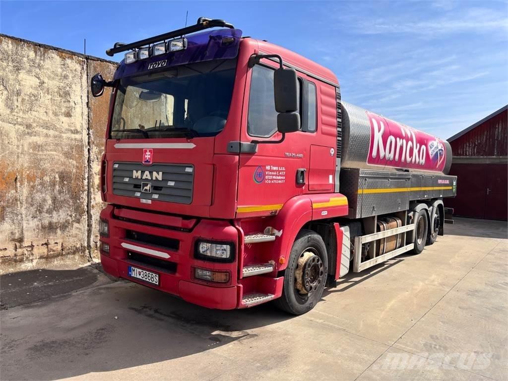 MAN TGA 26.440 6X2 タンカートラック