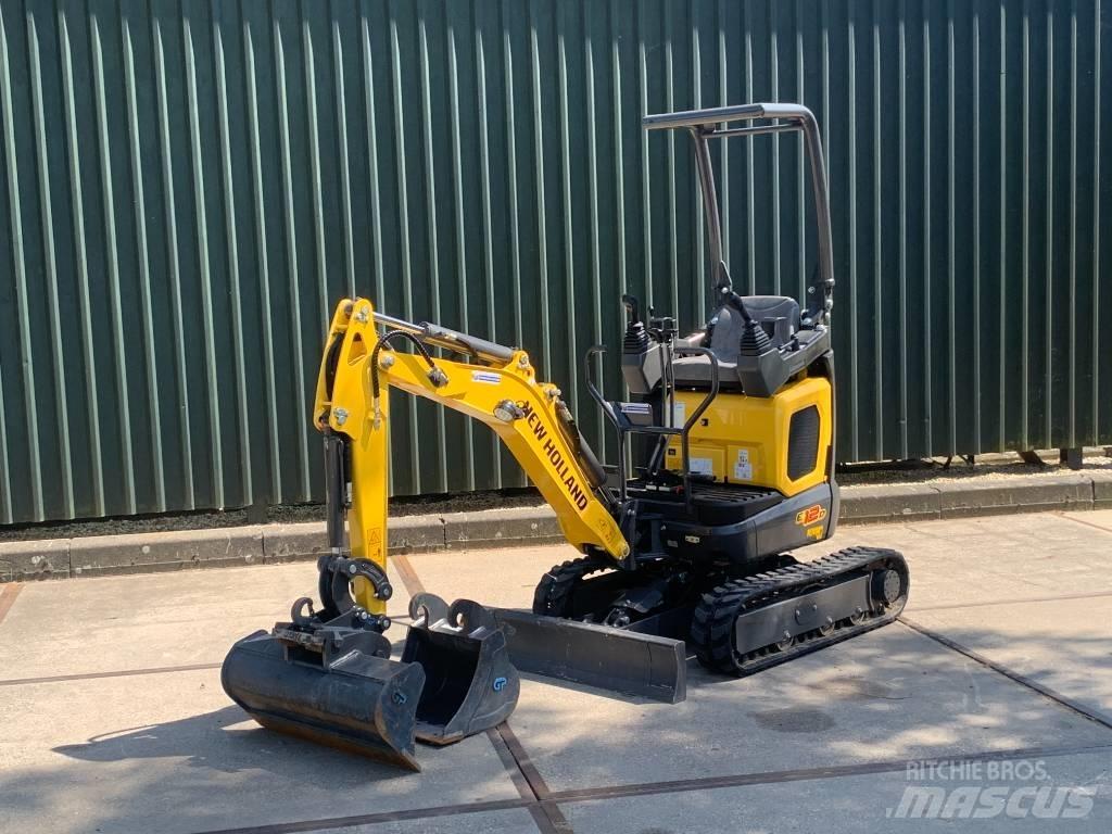 New Holland E12D ミニ油圧ショベル 7t以下（ミニユンボ・ミニディガー）