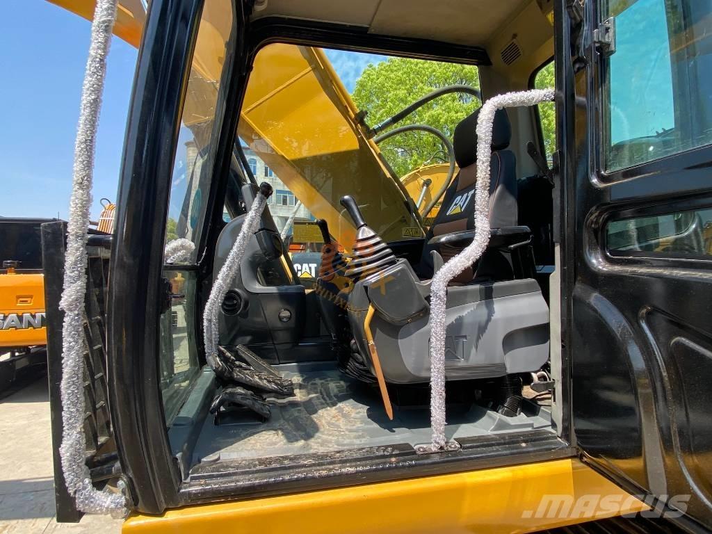 CAT 320 D 大型油圧ショベル12t以上（パワーショベル・ユンボ）