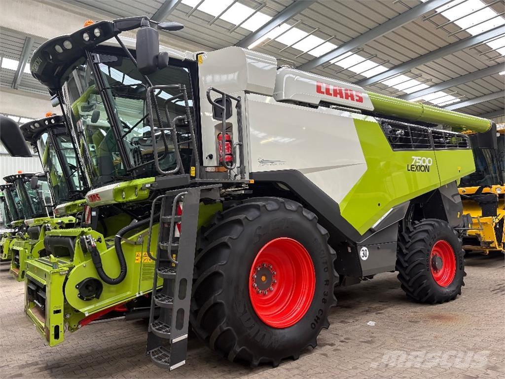 CLAAS LEXION 7500 コンバイン