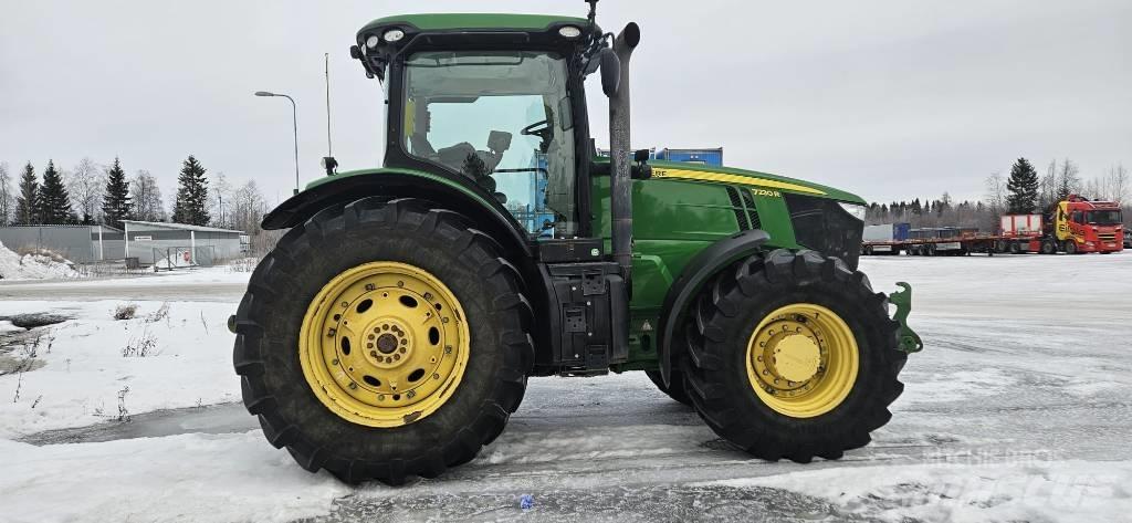 John Deere 7230 R トラクター