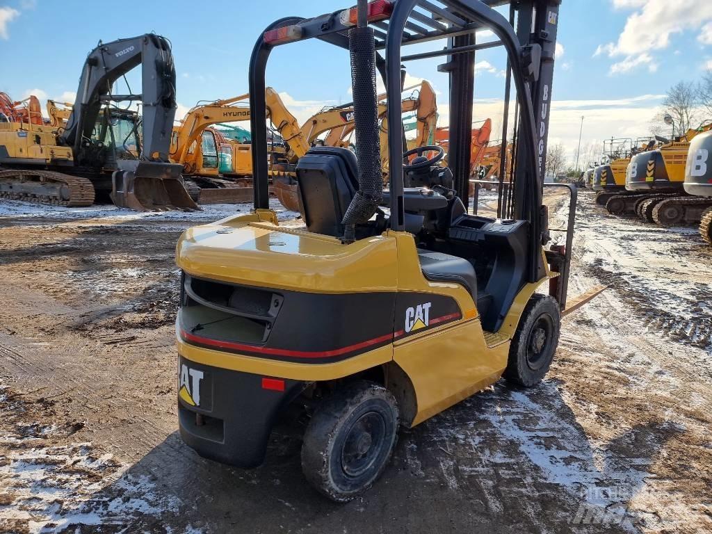 CAT DP 25 N ディーゼル・軽油
