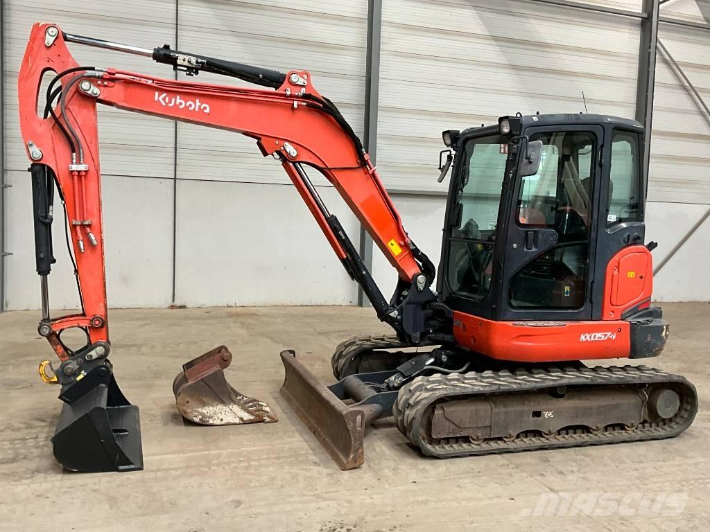 Kubota KX 057-4 ミニ油圧ショベル 7t以下（ミニユンボ・ミニディガー）