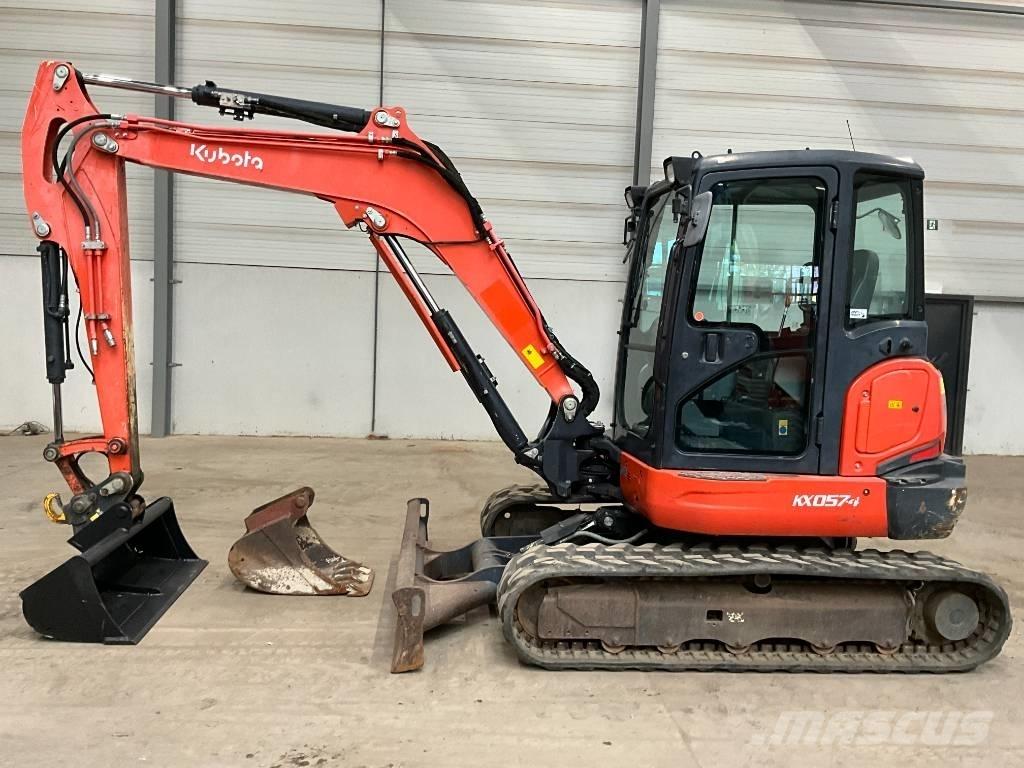 Kubota KX 057-4 ミニ油圧ショベル 7t以下（ミニユンボ・ミニディガー）