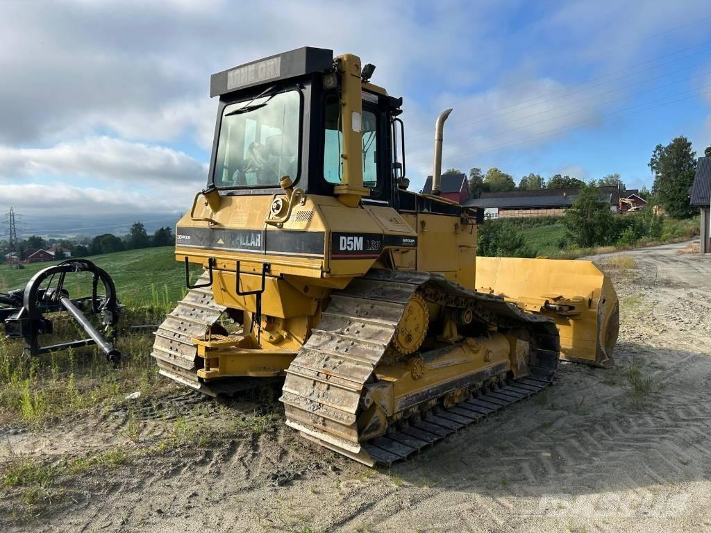 CAT D 5 M LGP ブルドーザー