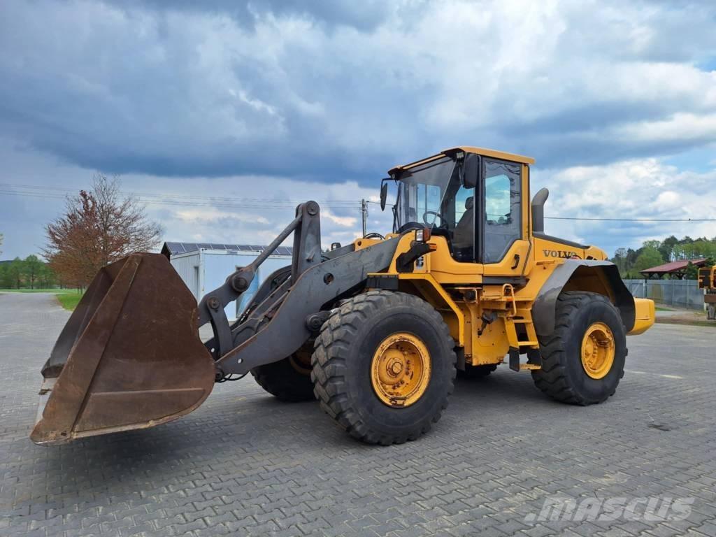 Volvo L 120 F ホイールローダー・タイヤショベル